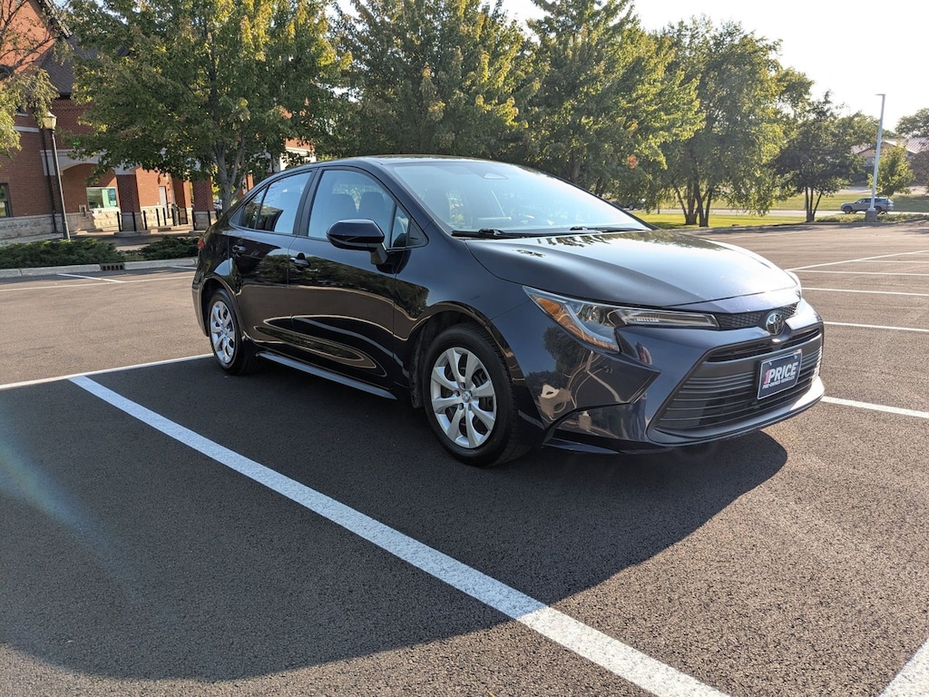 Used 2023 Toyota Corolla LE Sedan