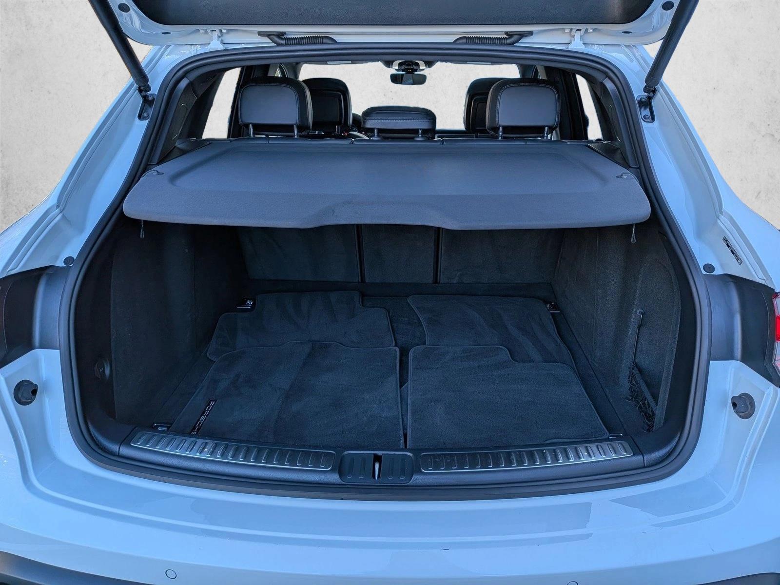 2025 PORSCHE MACAN - Image 7