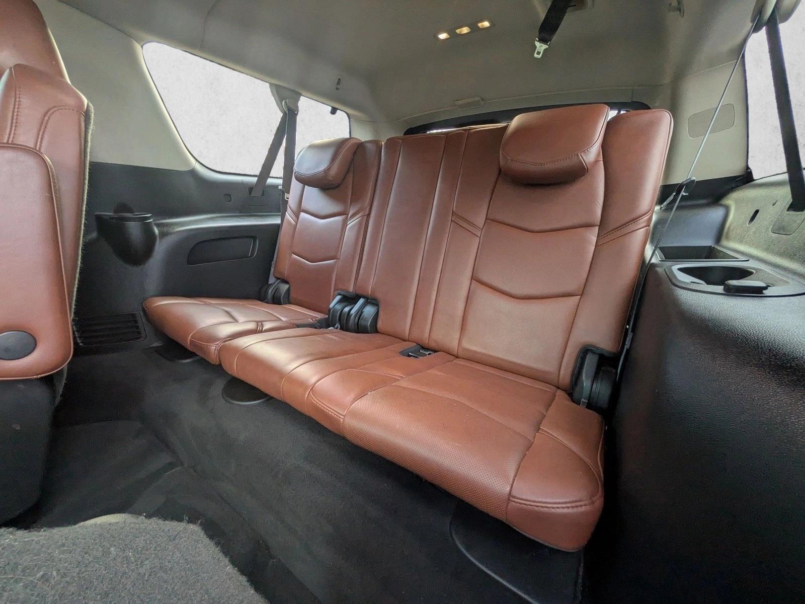 2017 CADILLAC ESCALADE ESV - Image 19