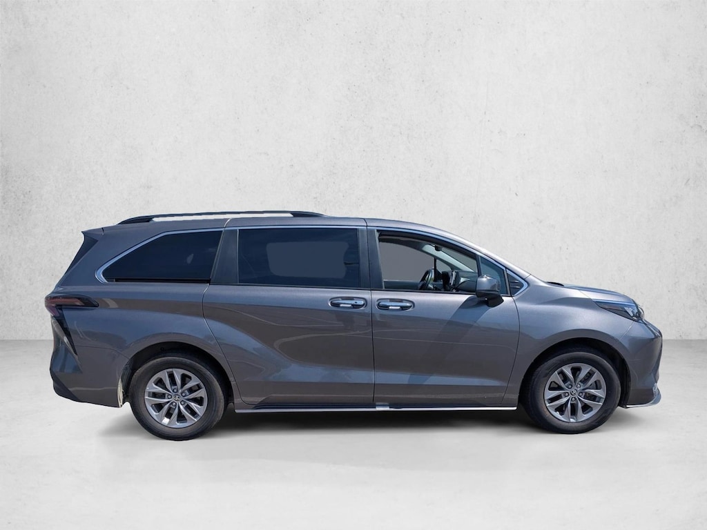 Used 2024 Toyota Sienna XLE 8 Passenger Van Passenger Van