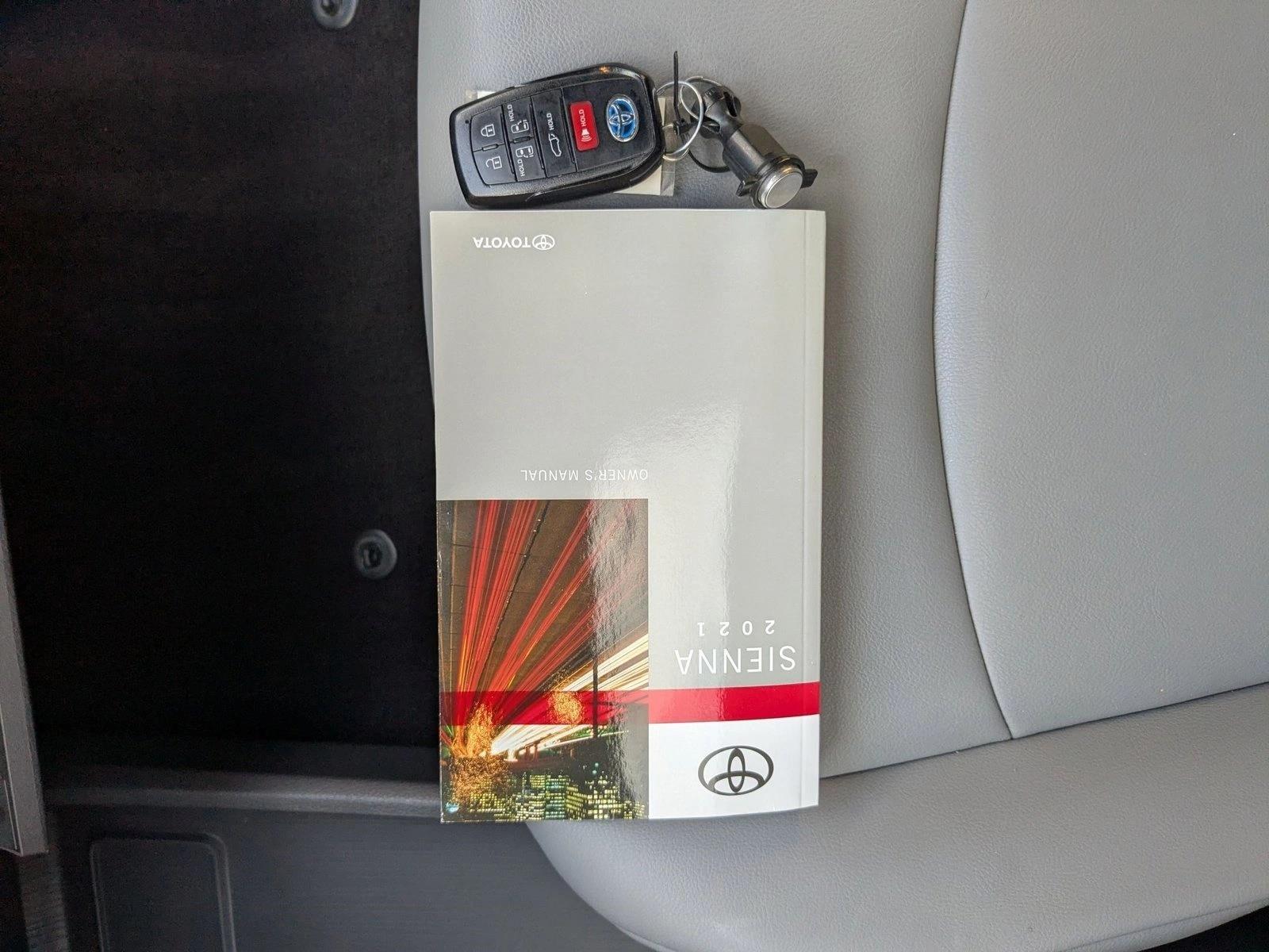 2021 TOYOTA SIENNA - Image 25