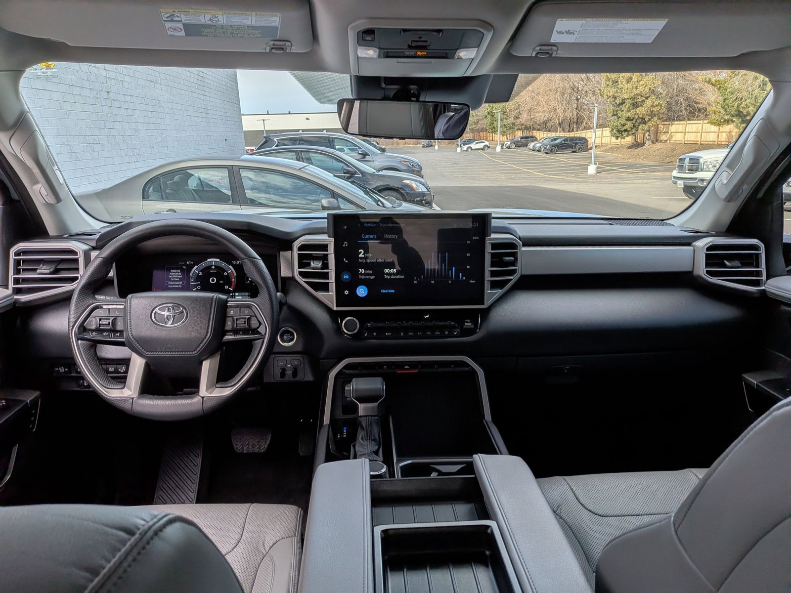 2024 TOYOTA TUNDRA - Image 18