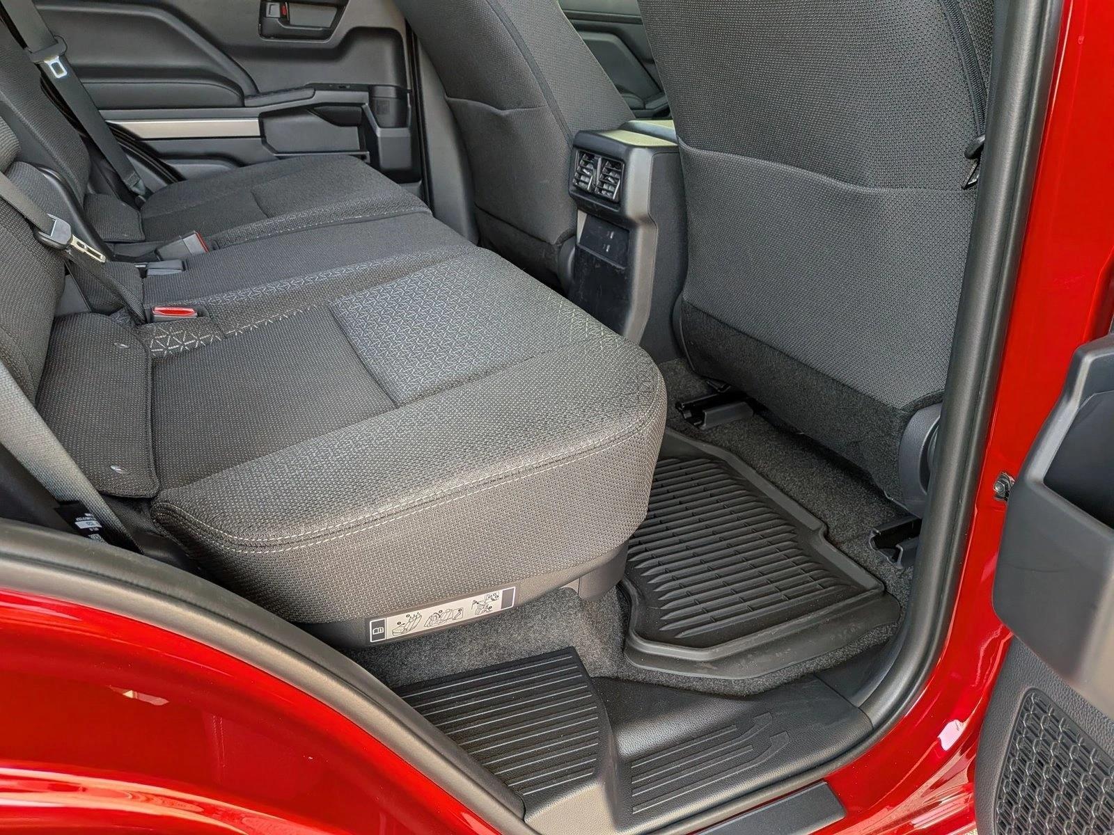 2026 Toyota 4Runner SR5 - Photo 17
