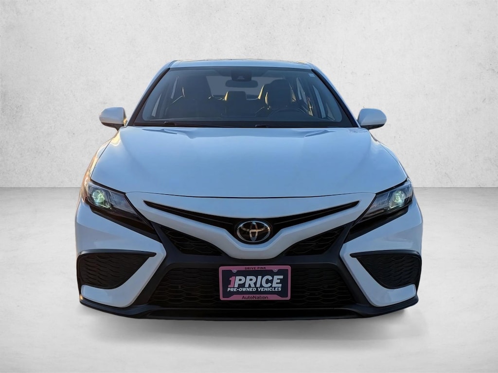 Used 2023 Toyota Camry SE Sedan