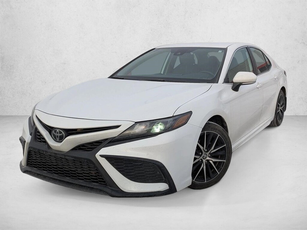 Used 2024 Toyota Camry SE Sedan