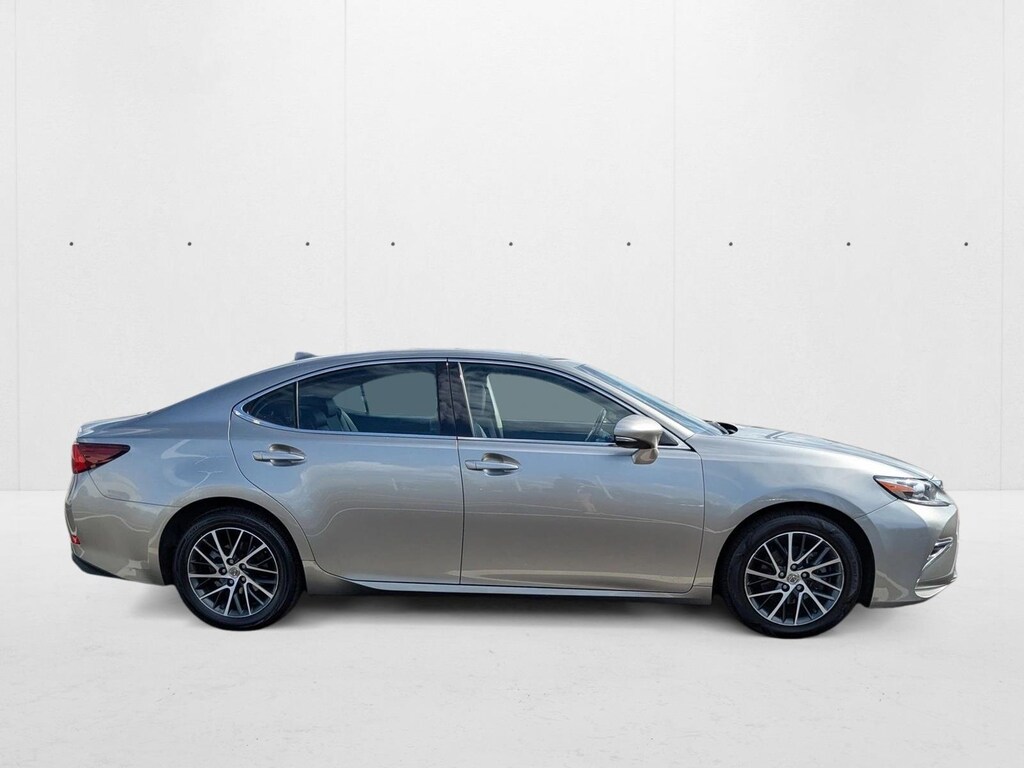 Used 2017 Lexus ES 350  Sedan
