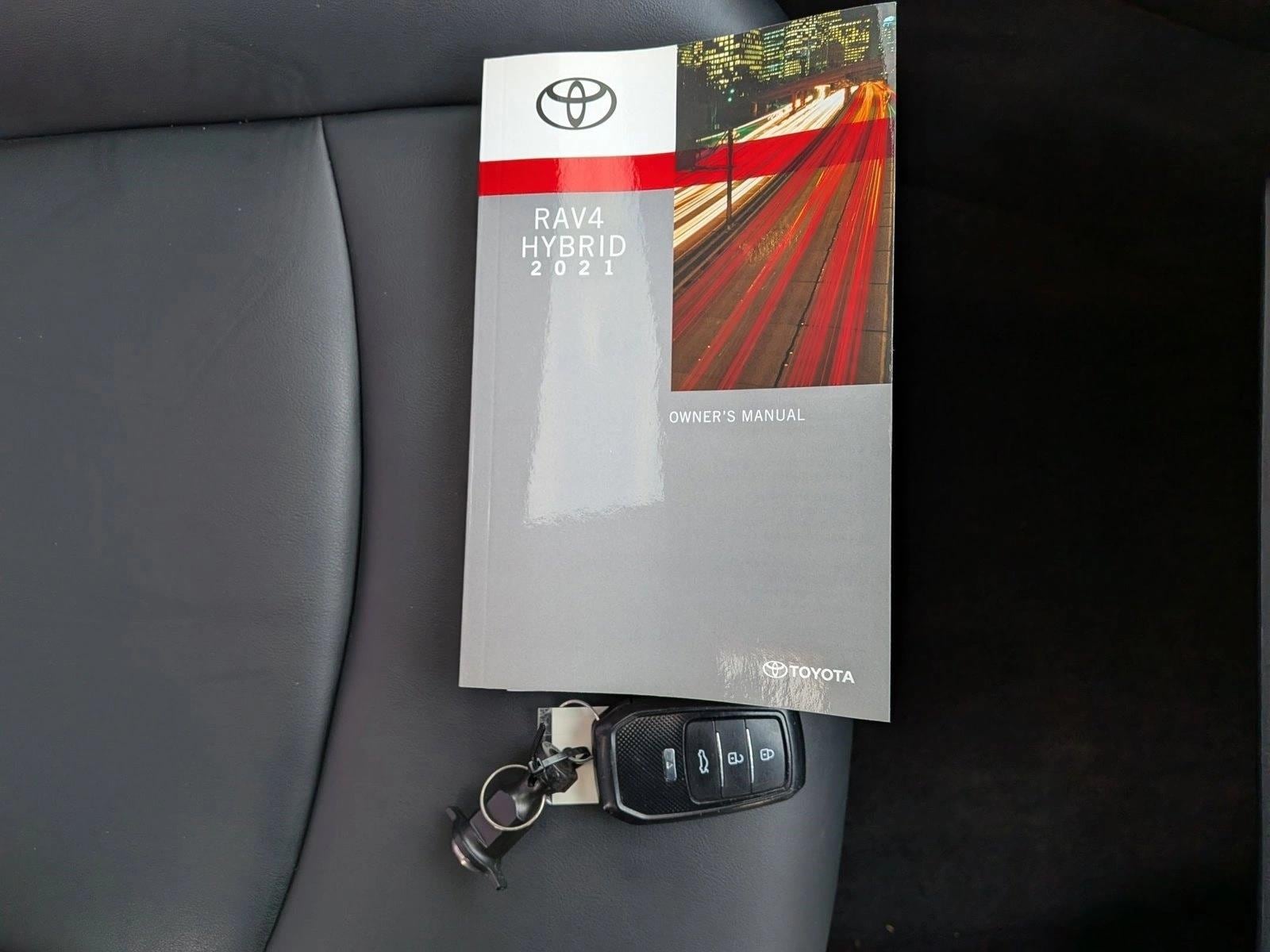 2021 TOYOTA RAV4 - Image 24