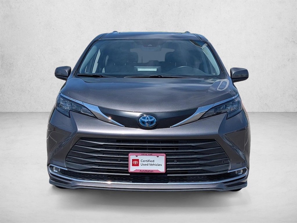 Used 2024 Toyota Sienna XLE 8 Passenger Van Passenger Van