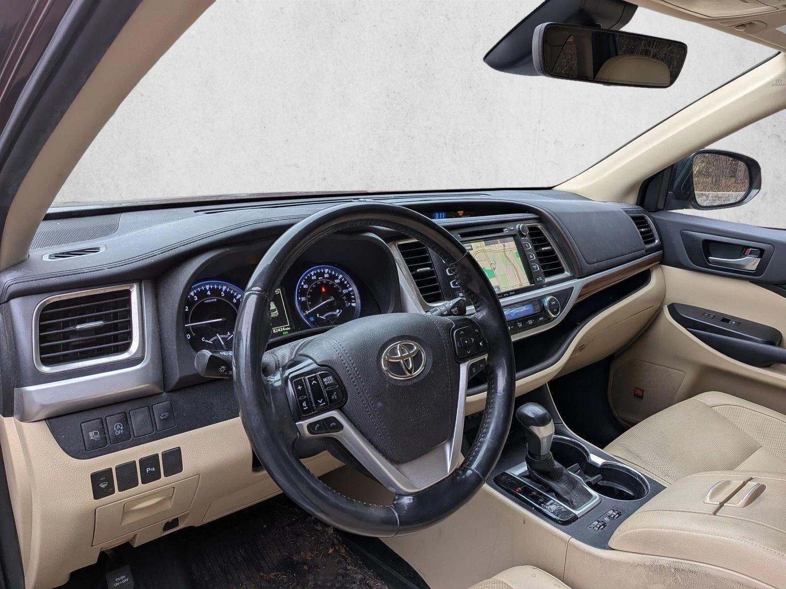 2019 TOYOTA HIGHLANDER - Image 6