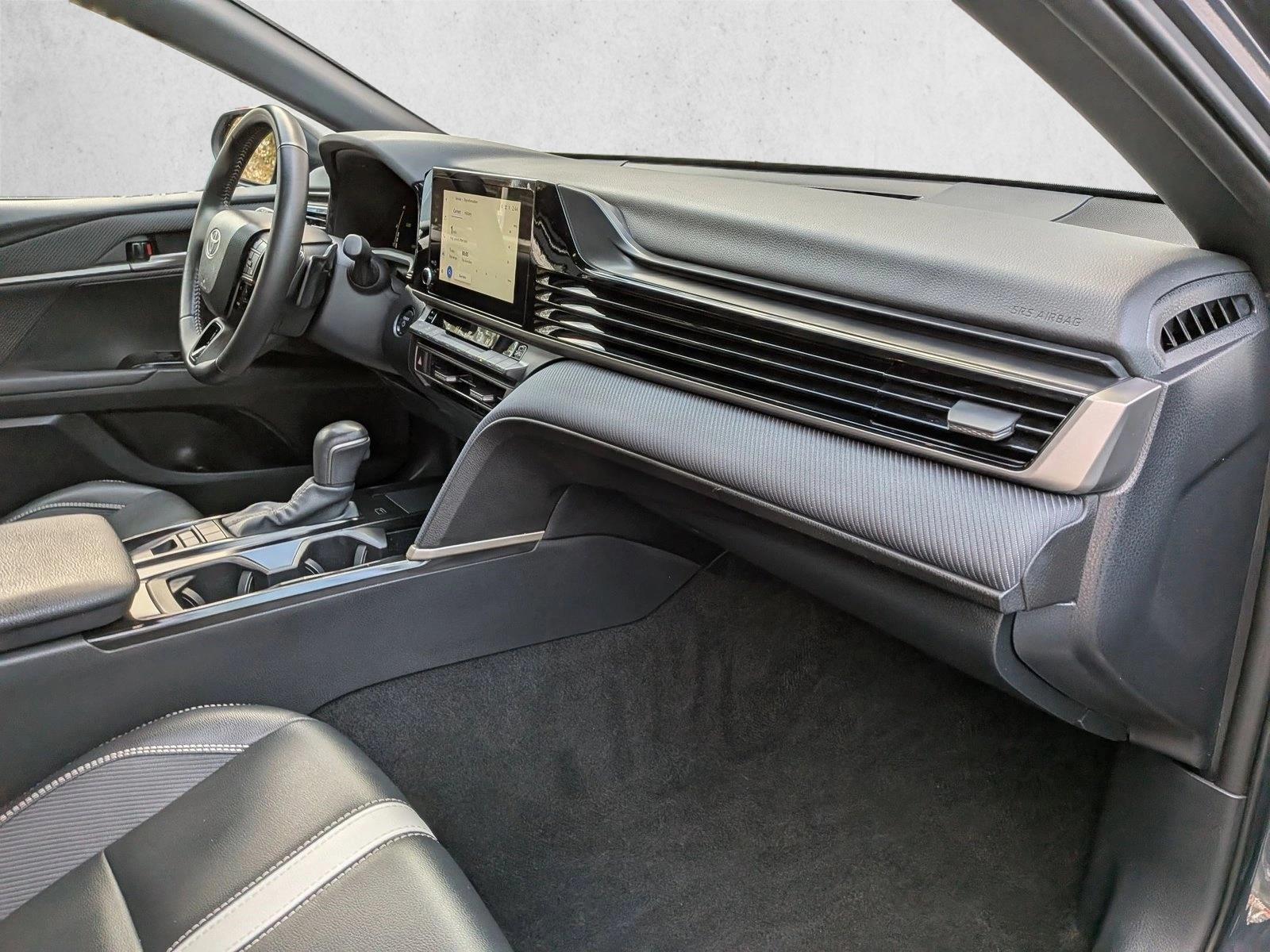 2025 TOYOTA CAMRY - Image 19