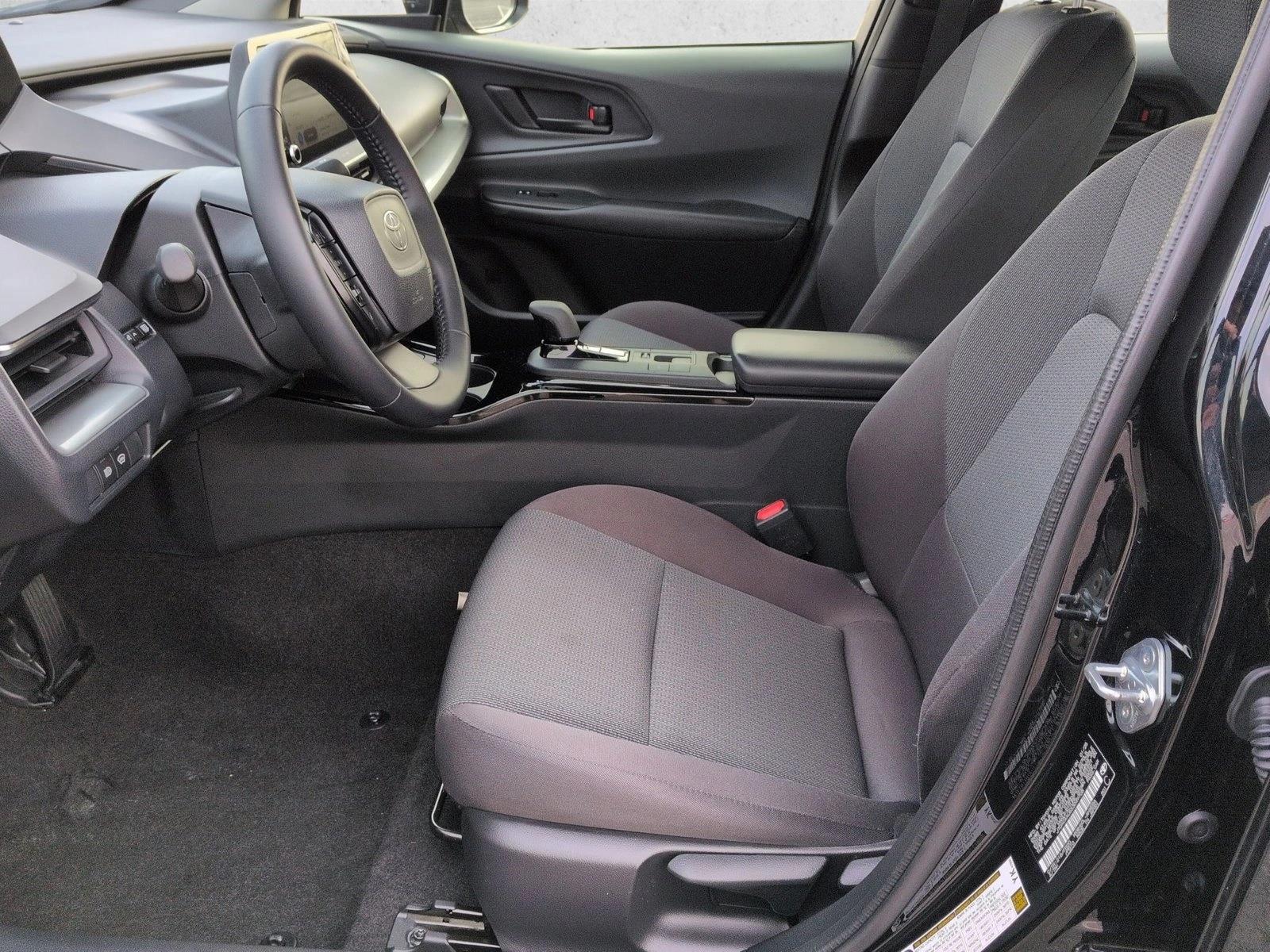 2025 TOYOTA PRIUS - Image 16