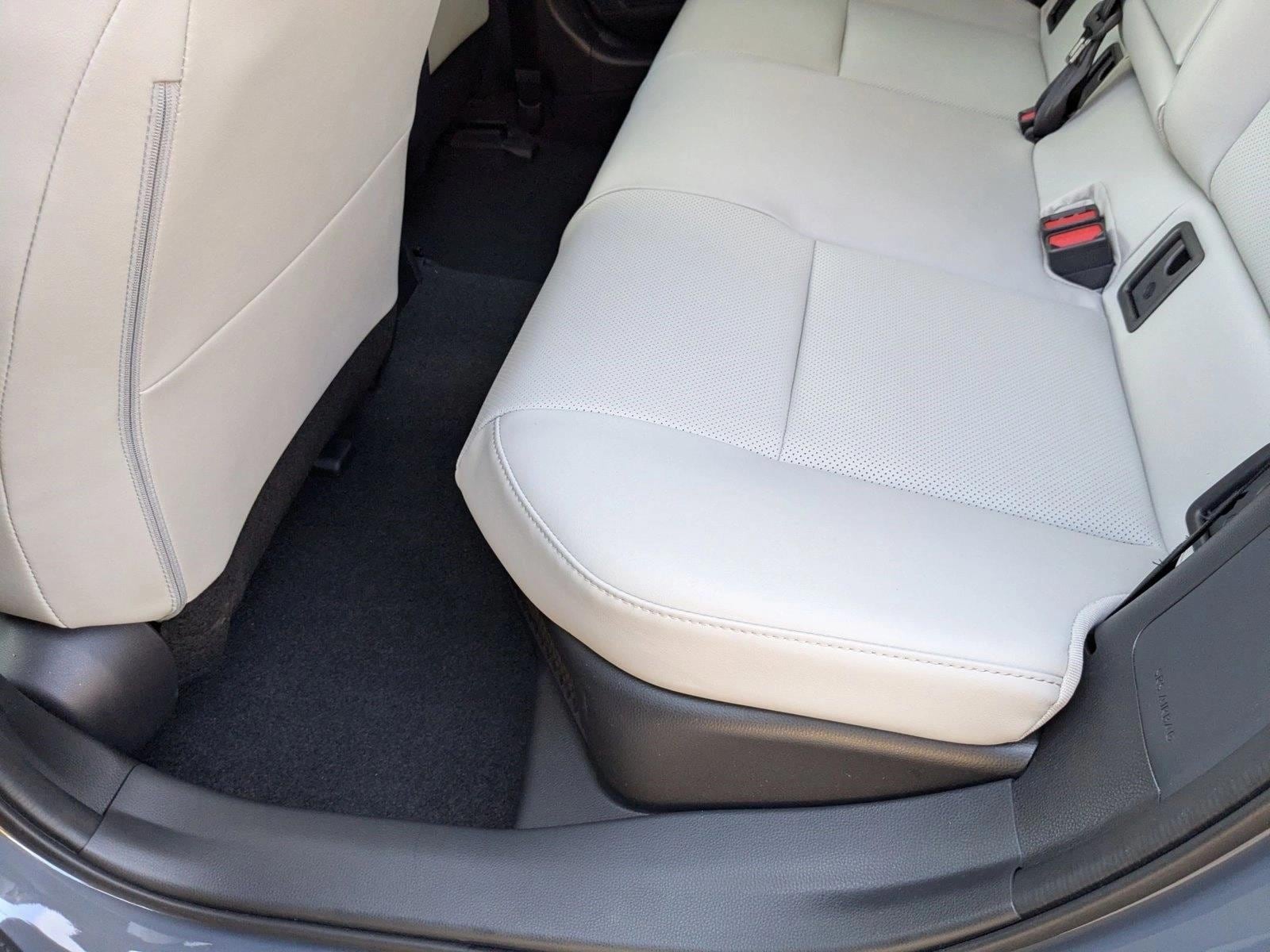 2025 TOYOTA PRIUS - Image 17