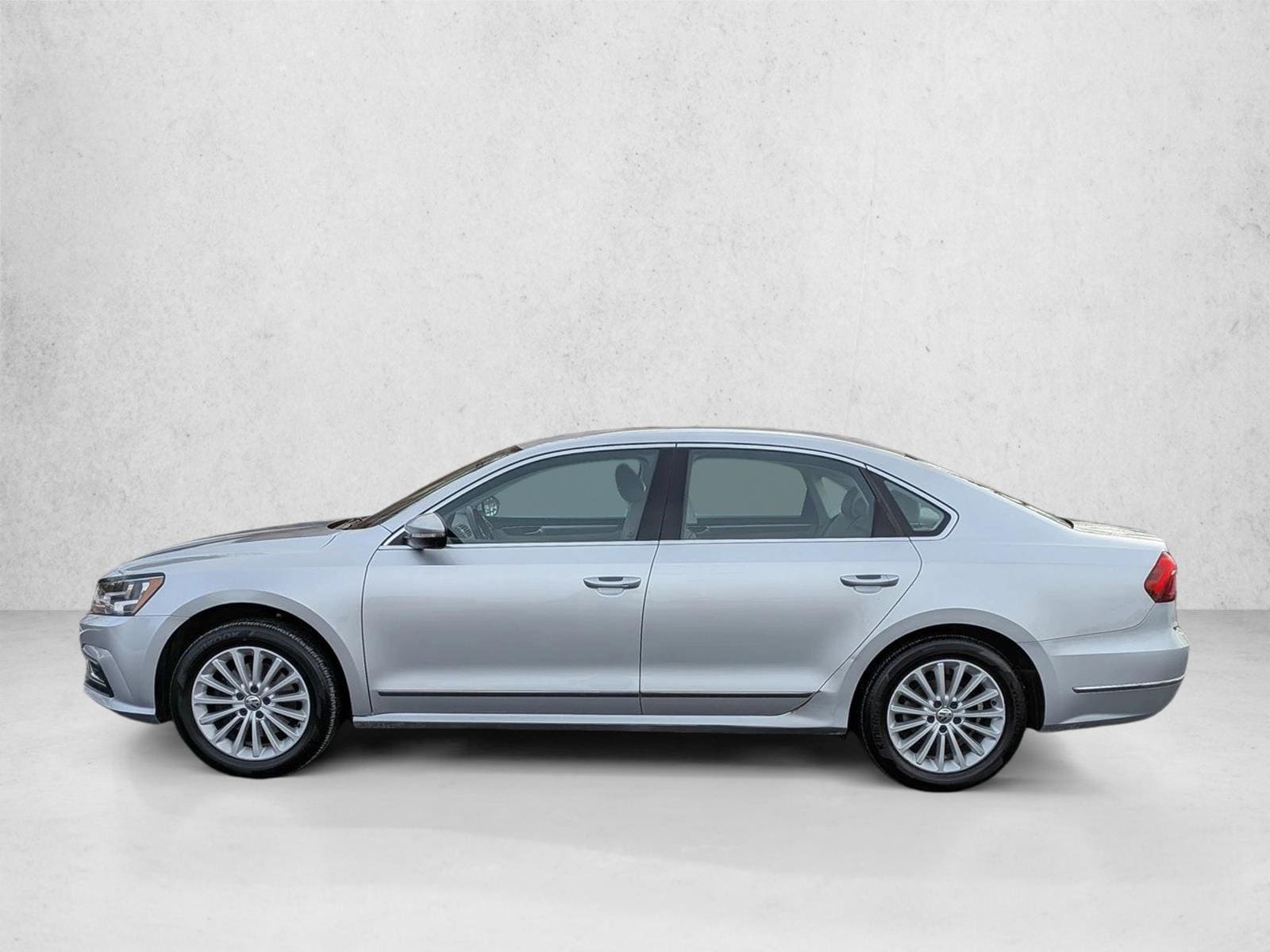 2017 VOLKSWAGEN PASSAT - Image 9