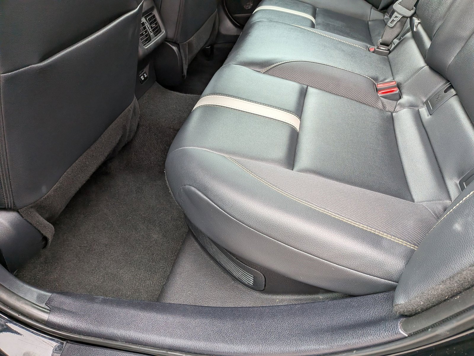 2025 TOYOTA CAMRY - Image 16