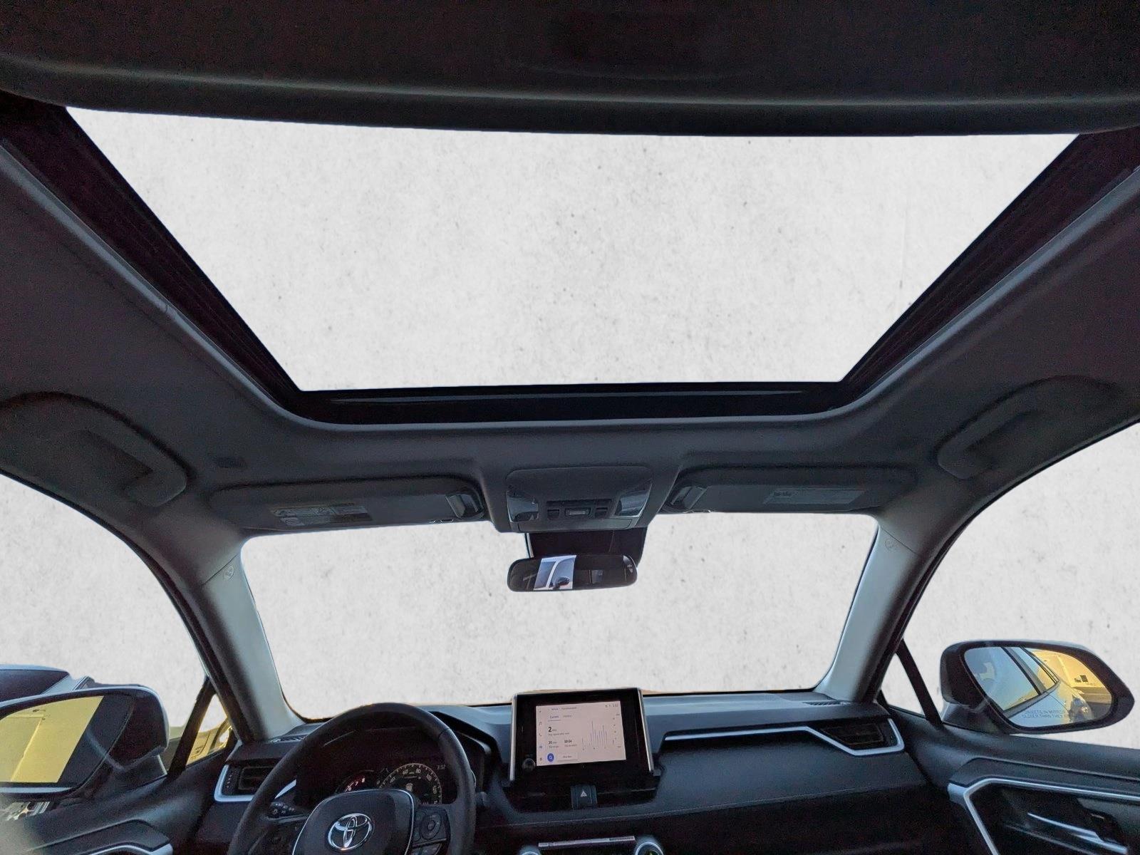 2025 TOYOTA RAV4 - Image 19