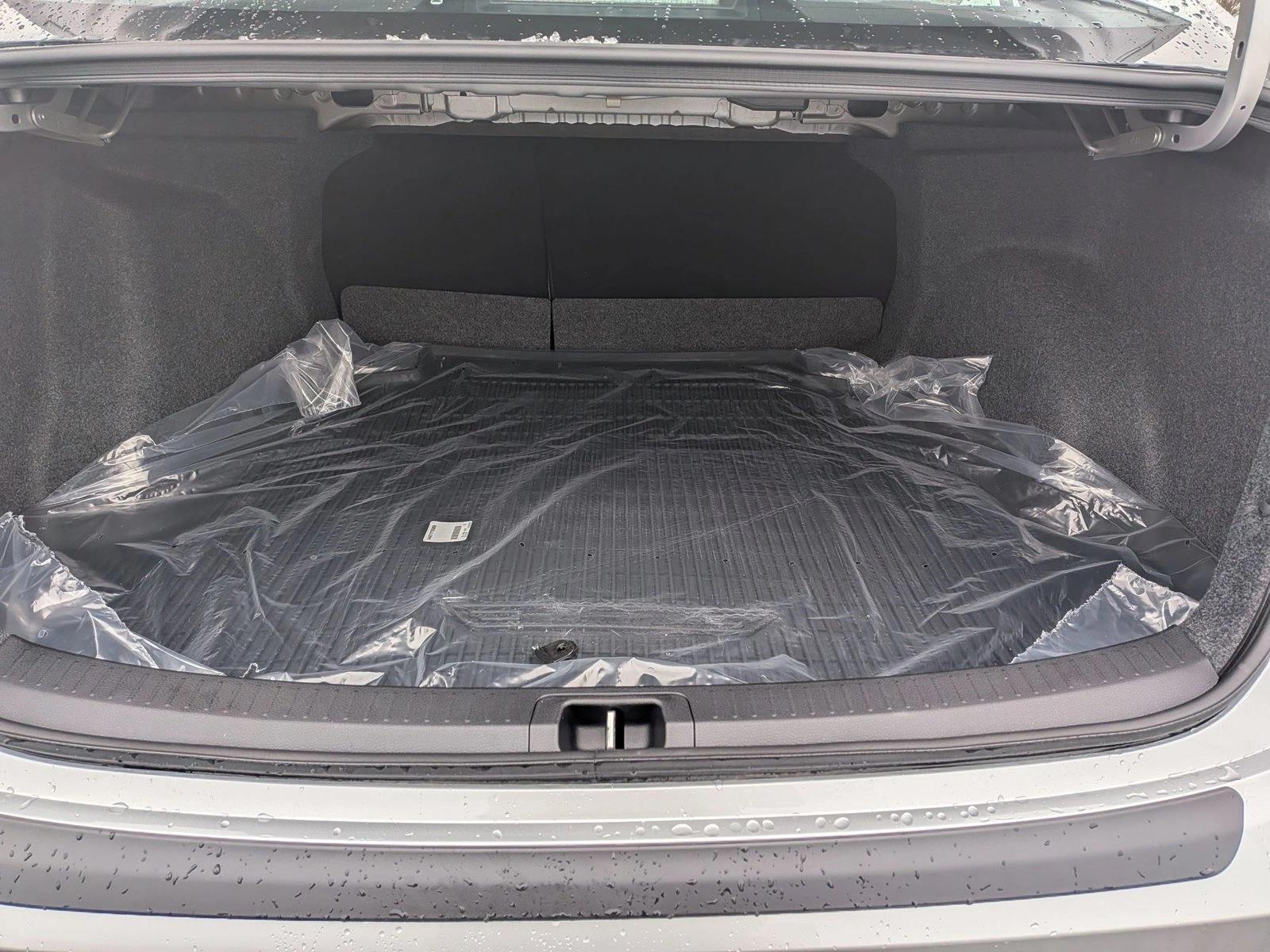 2025 TOYOTA COROLLA - Image 7