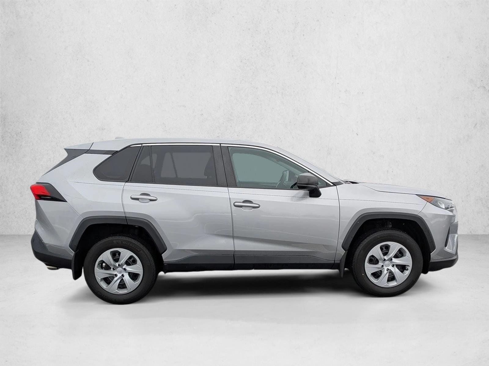 2022 TOYOTA RAV4 - Image 4