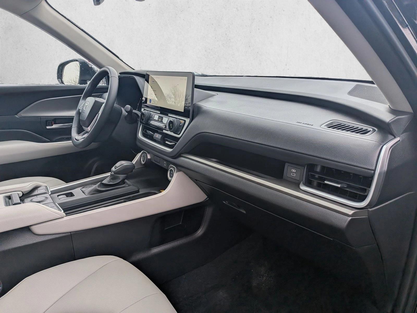 2025 TOYOTA GRAND HIGHLANDER - Image 23