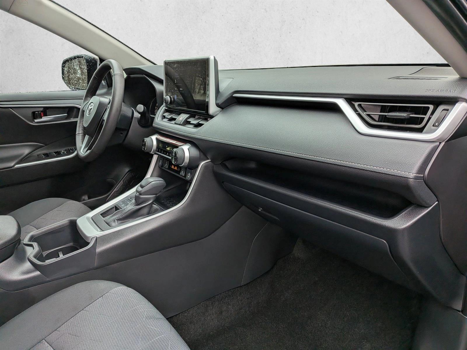 2025 TOYOTA RAV4 - Image 19