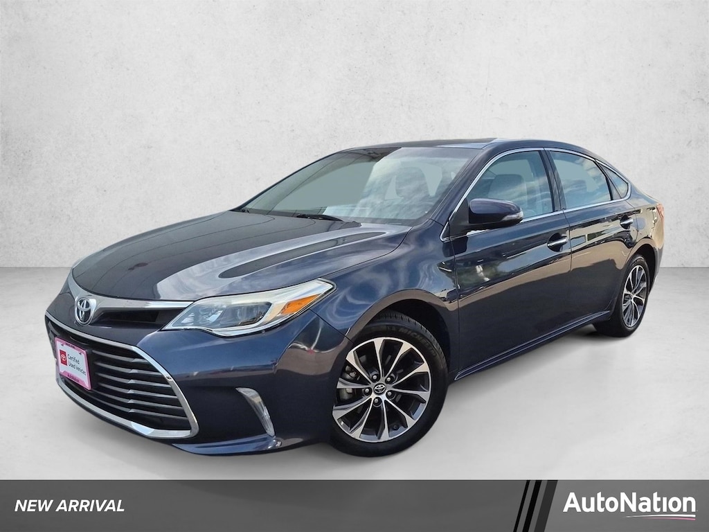 Used 2016 Toyota Avalon XLE Premium Sedan