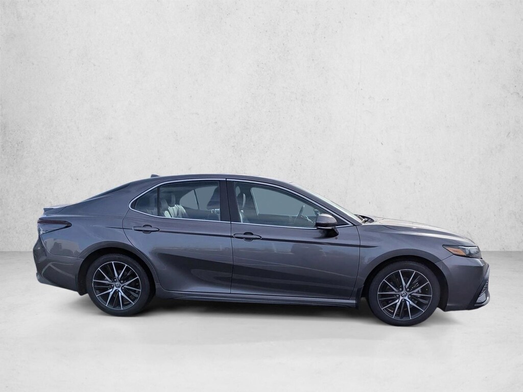 Used 2023 Toyota Camry SE Sedan