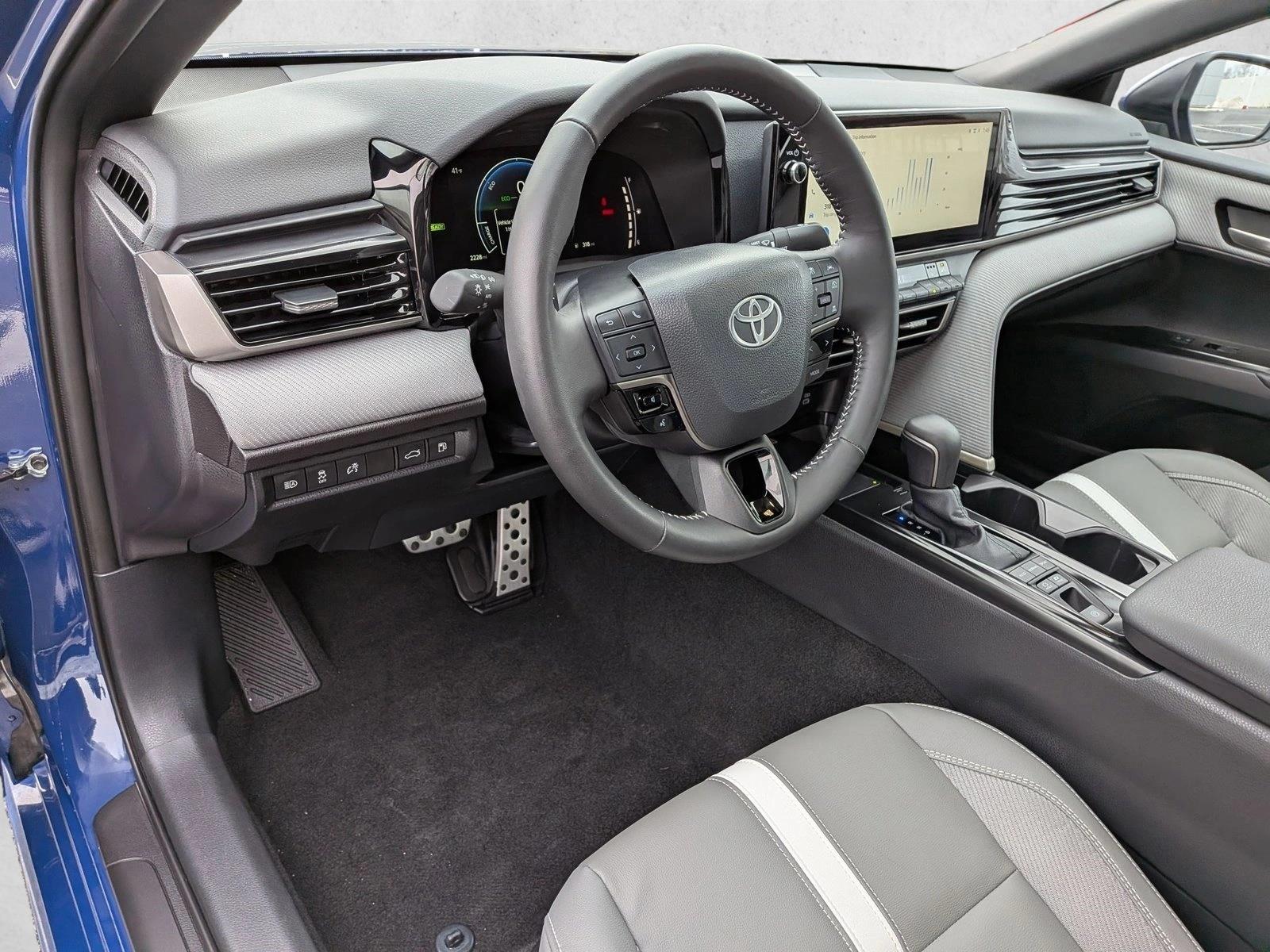 2026 TOYOTA CAMRY - Image 10