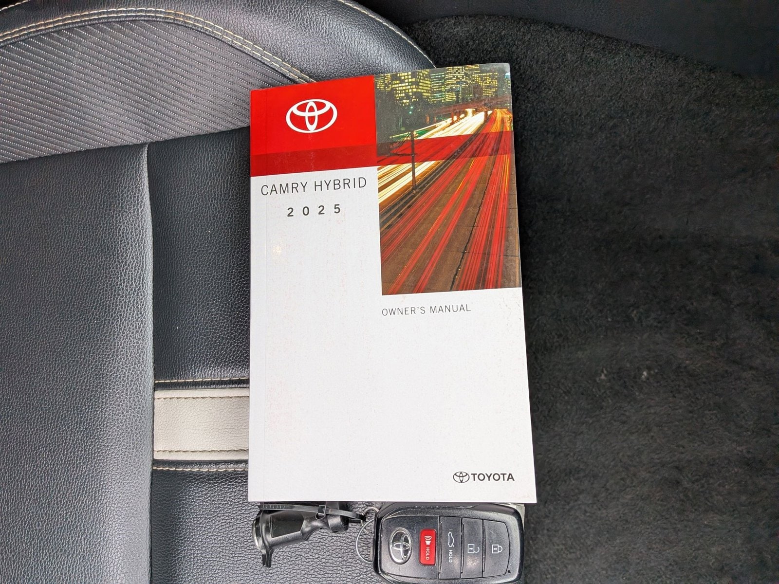 2025 TOYOTA CAMRY - Image 22