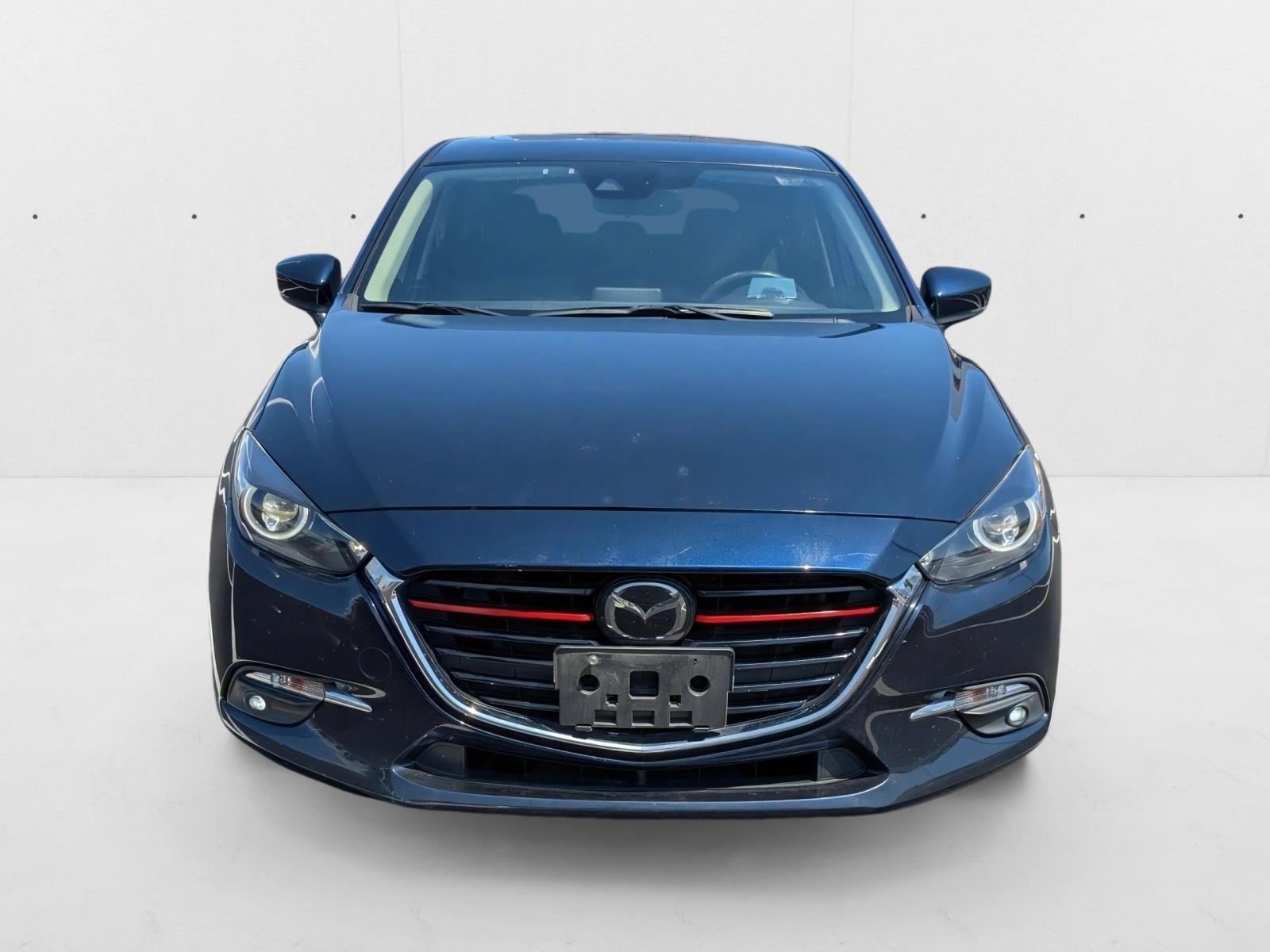 2018 Mazda Mazda3 Grand Touring Hatchback photo 2