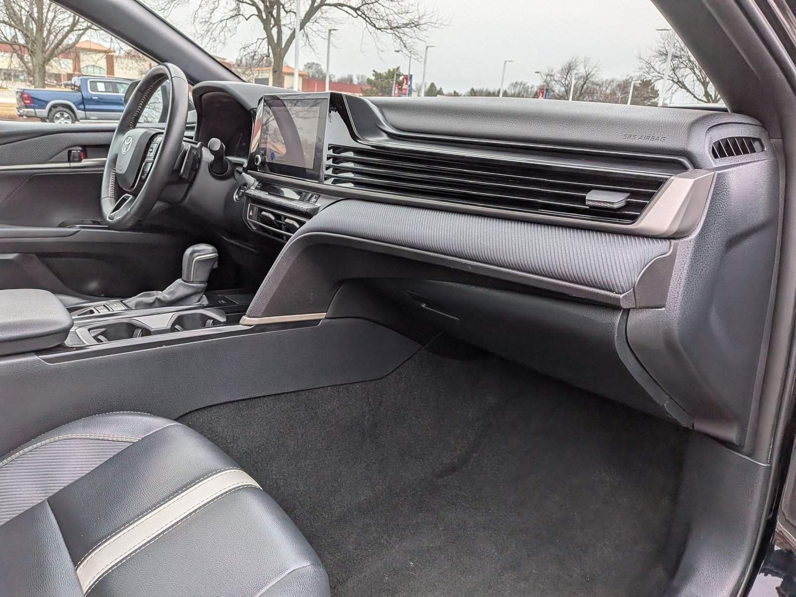 2025 TOYOTA CAMRY - Image 19