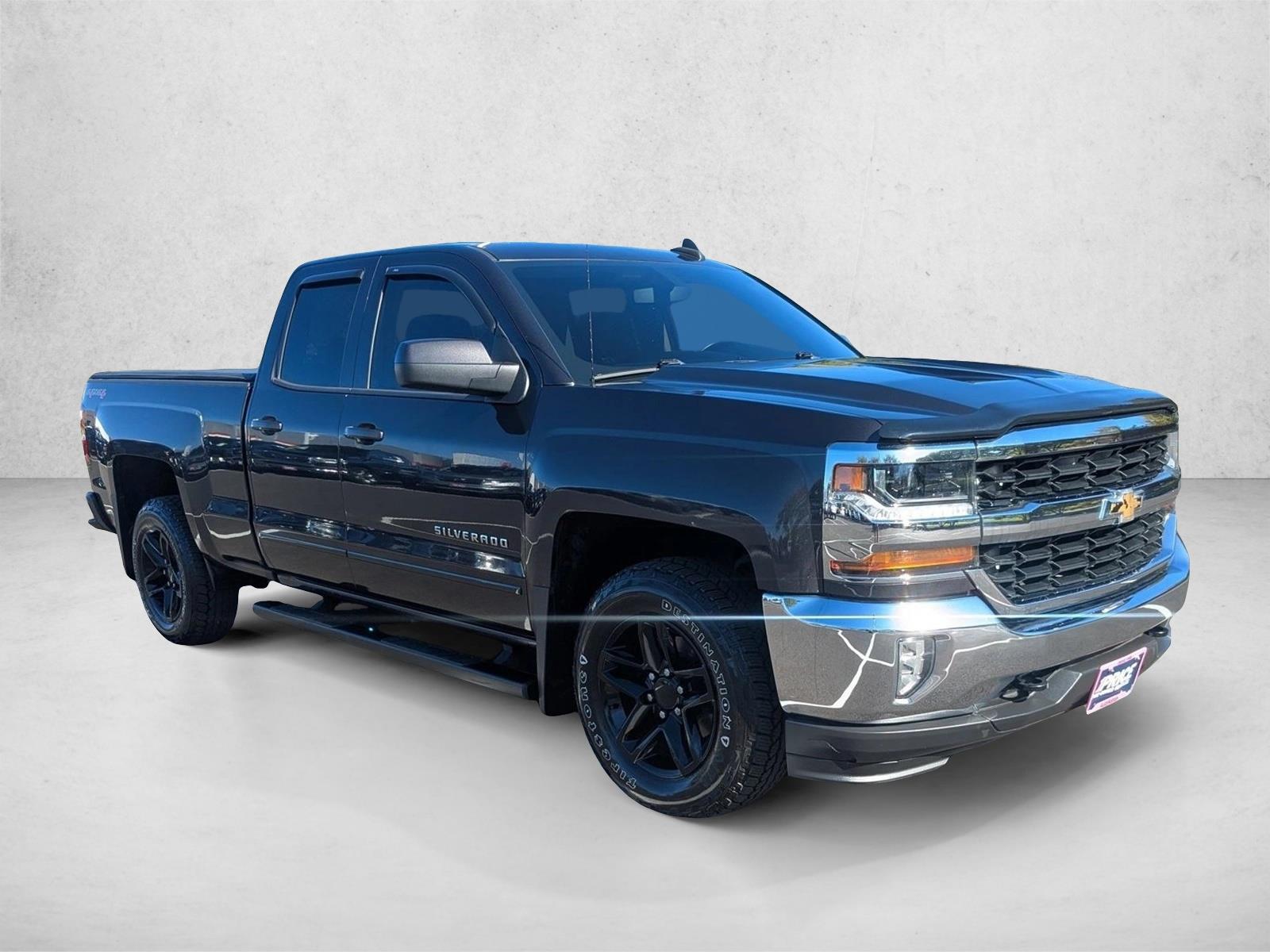 2016 Chevrolet Silverado 1500 LT photo 3
