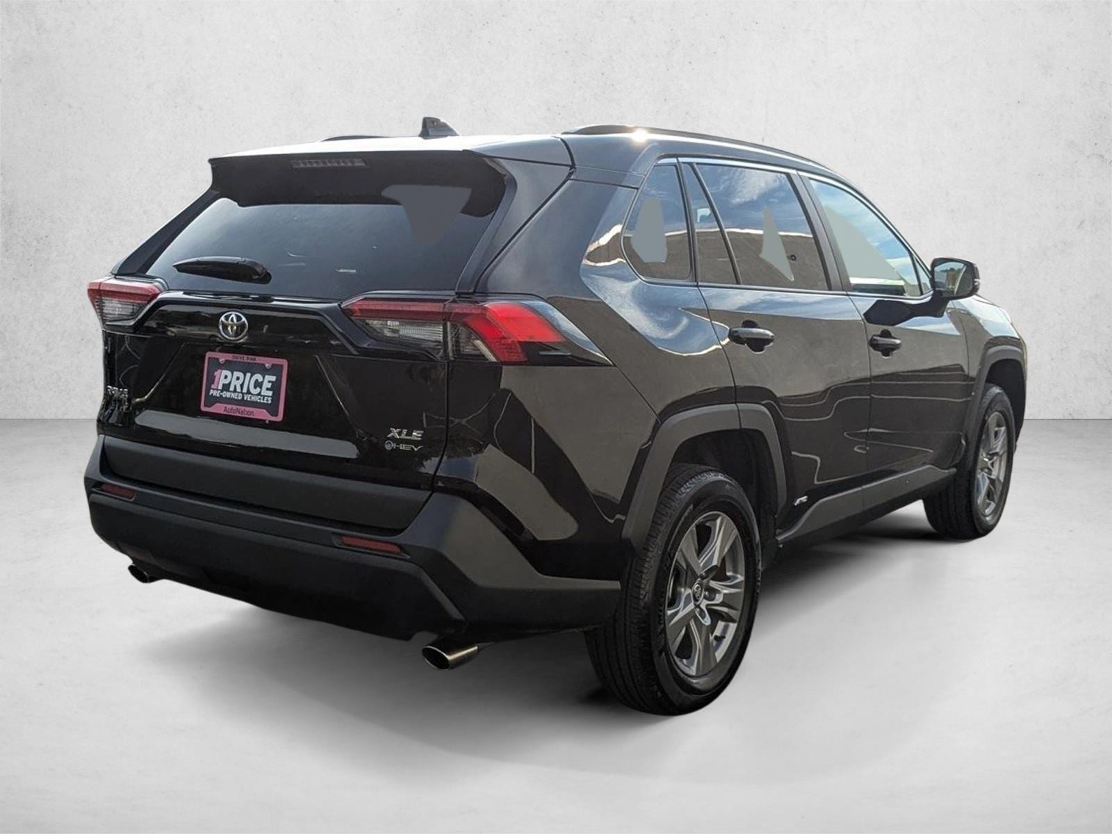 2025 TOYOTA RAV4 - Image 5