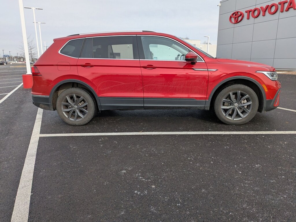 Used 2022 Volkswagen Tiguan 2.0T SE SUV