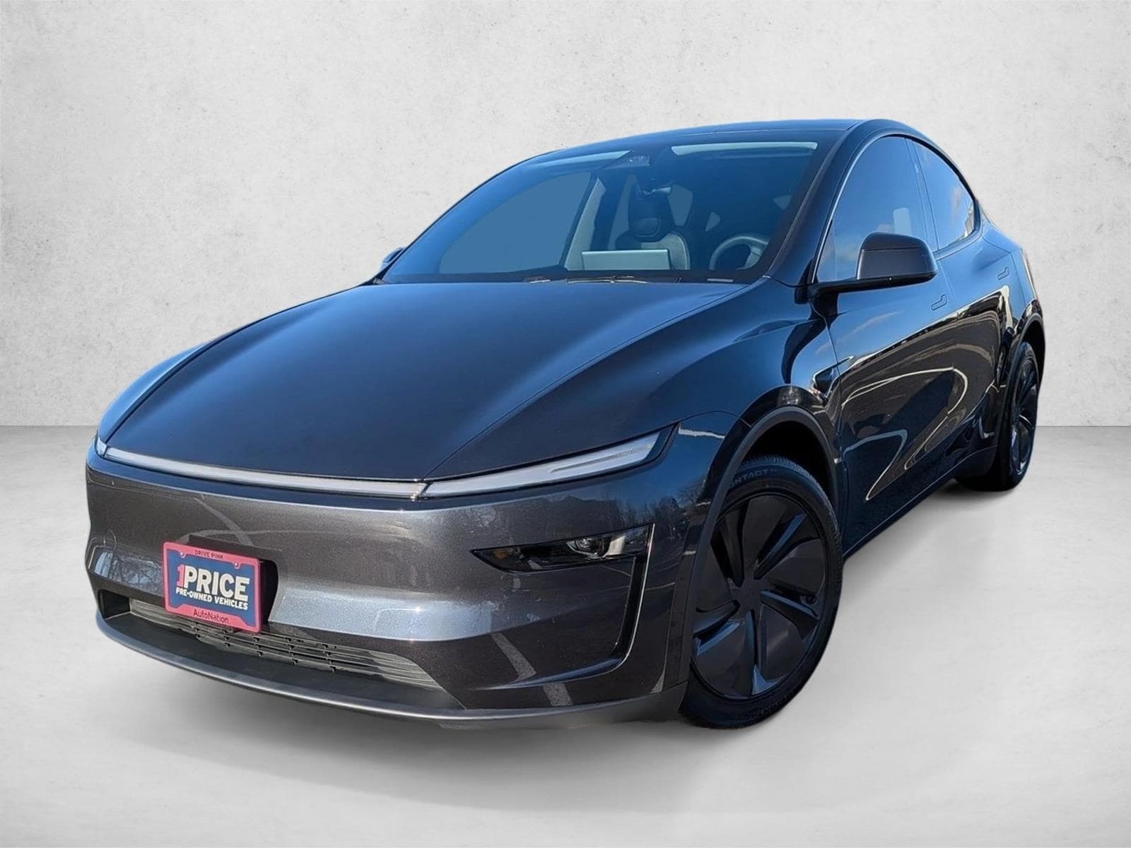 2026 Tesla Model Y Long Range's photo