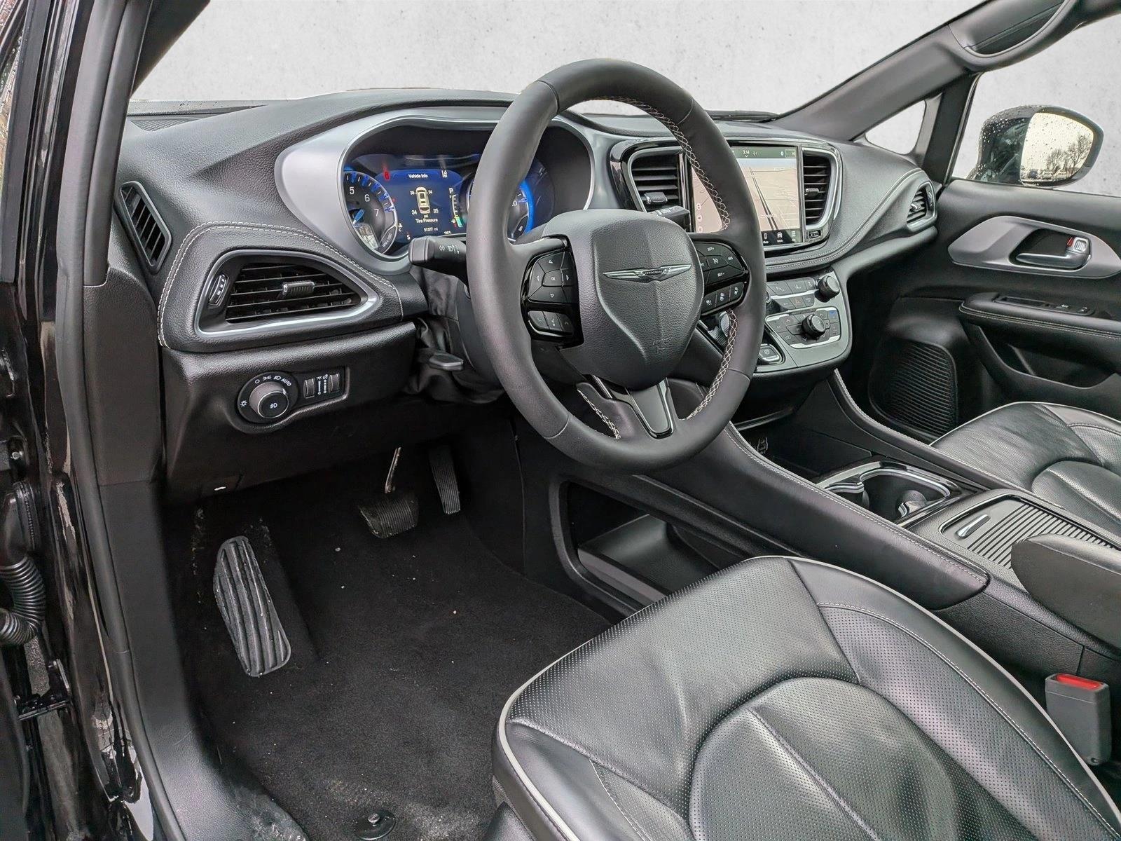 2025 CHRYSLER PACIFICA - Image 10