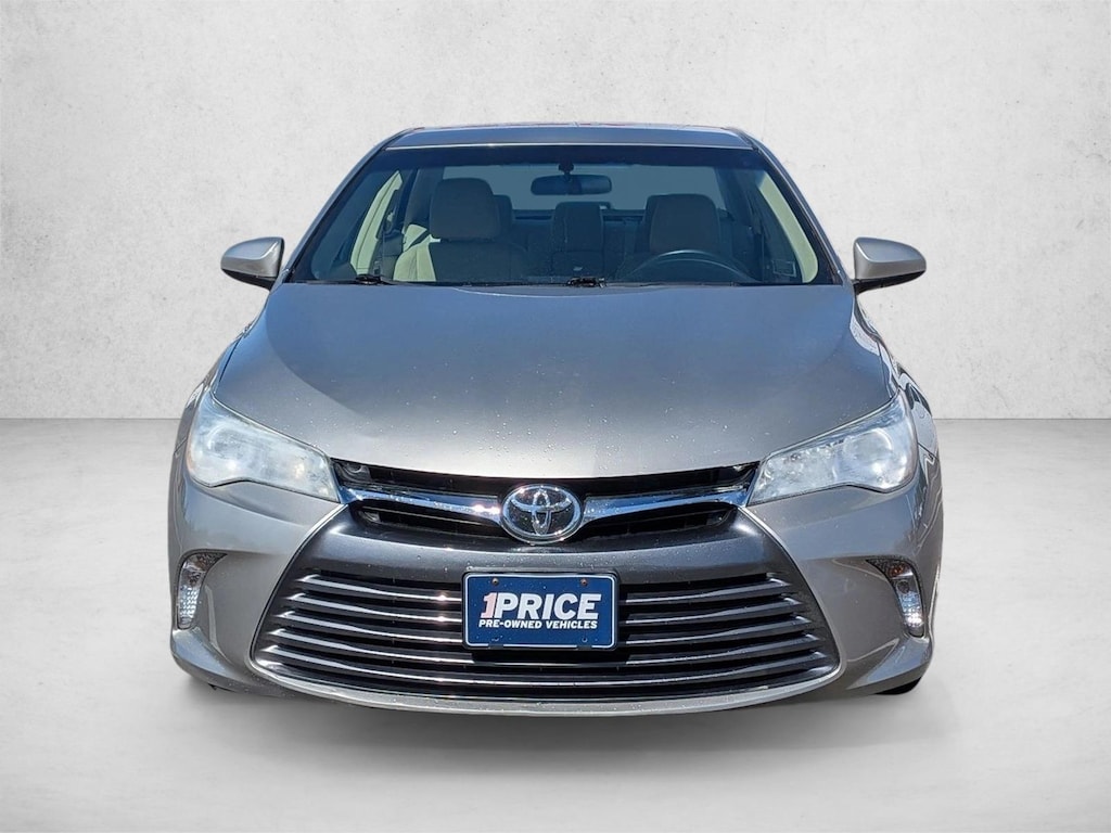 Used 2015 Toyota Camry LE Sedan
