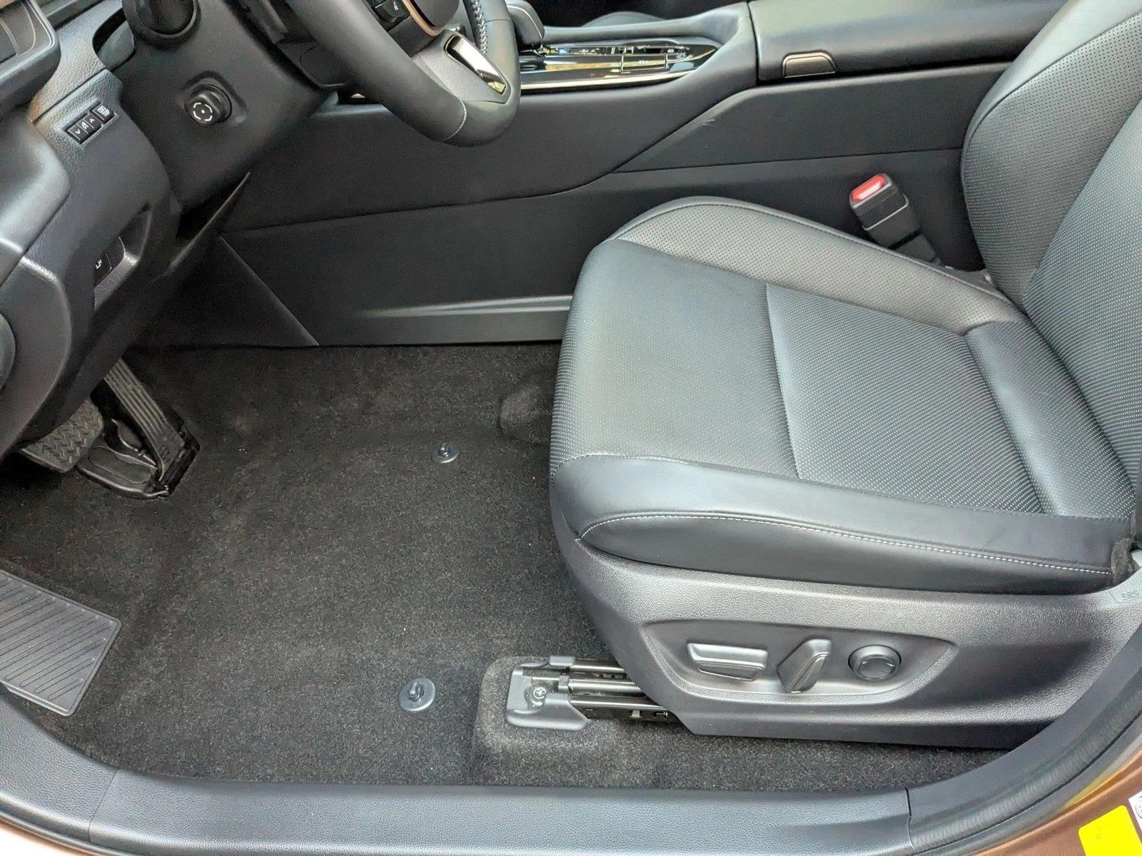 2026 TOYOTA CROWN - Image 14