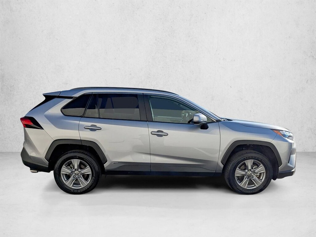 Used 2025 Toyota RAV4 Hybrid XLE SUV