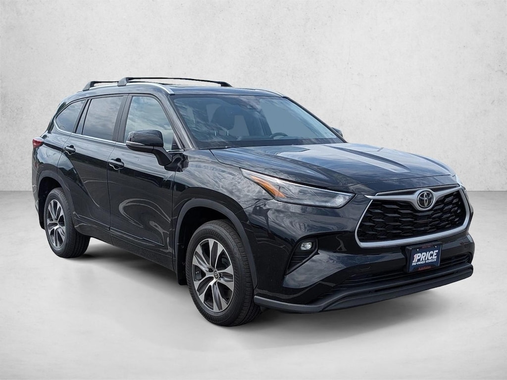 Used 2023 Toyota Highlander XLE SUV