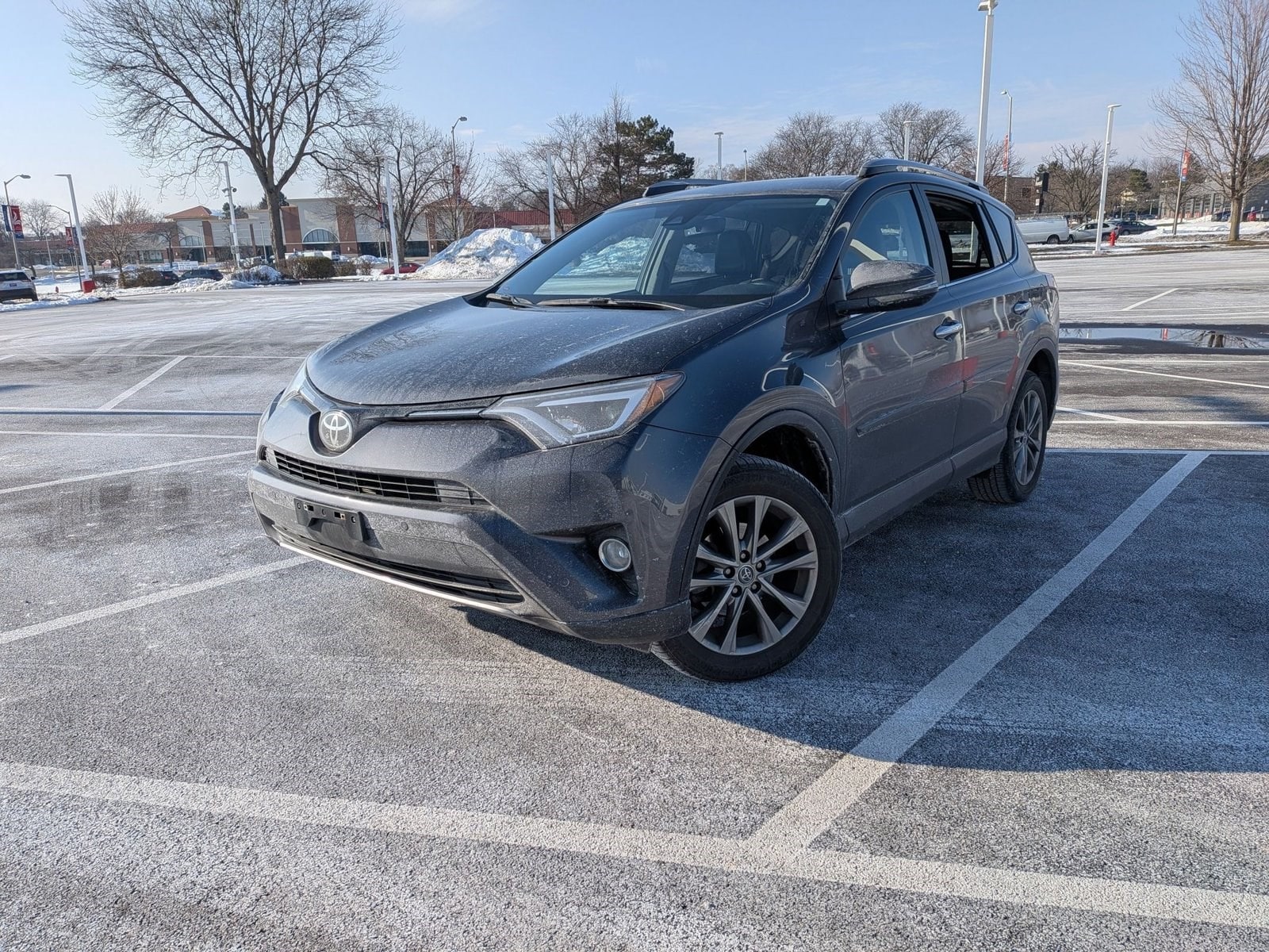 2017 TOYOTA RAV4 - Image 1