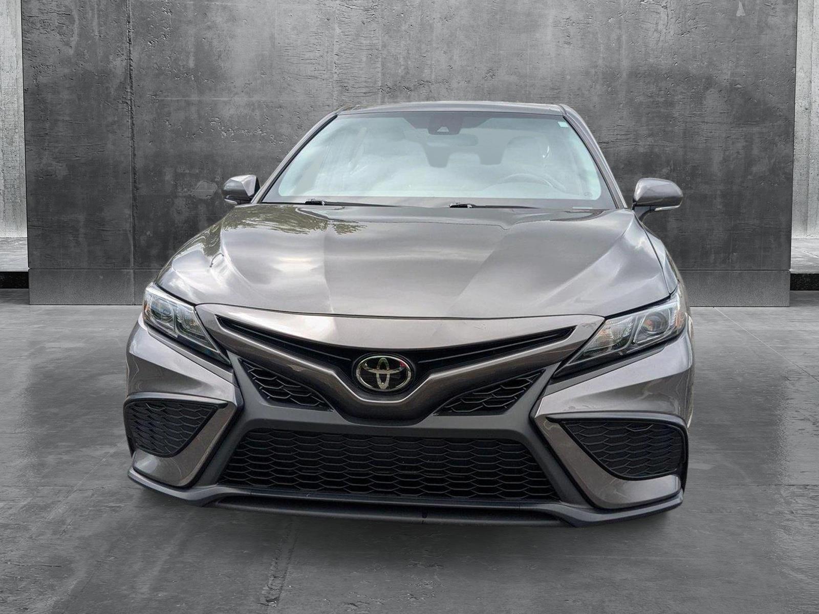 Used 2023 Toyota Camry SE with VIN 4T1G11AK3PU732770 for sale in Libertyville, IL