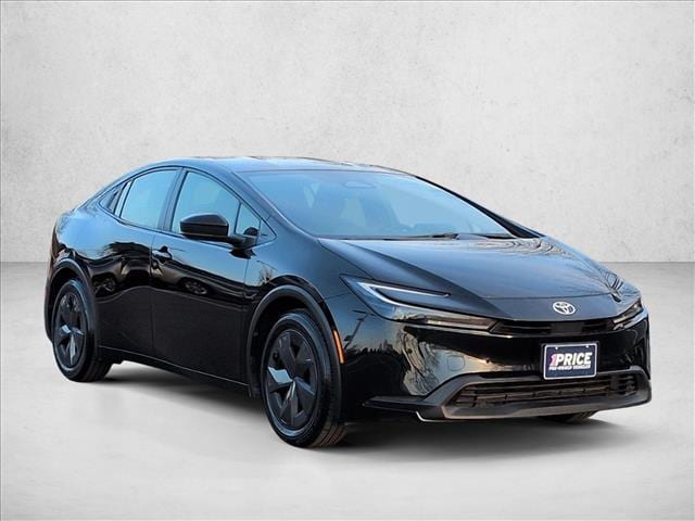 2025 TOYOTA PRIUS - Image 3