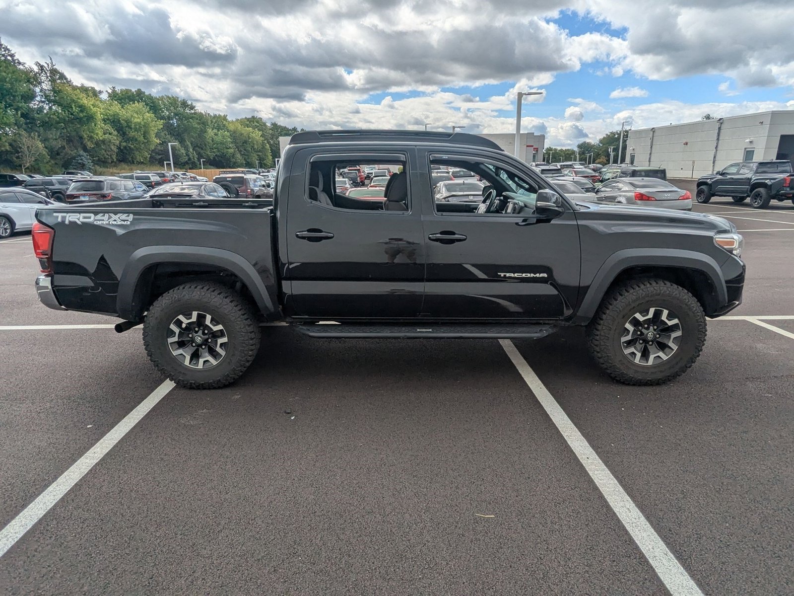 2019 Toyota Tacoma TRD V6 photo 4