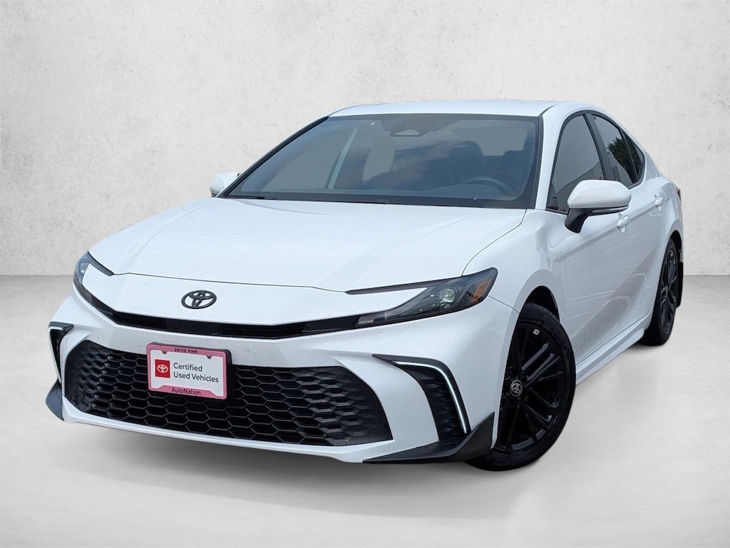 Used 2026 Toyota Camry SE Sedan