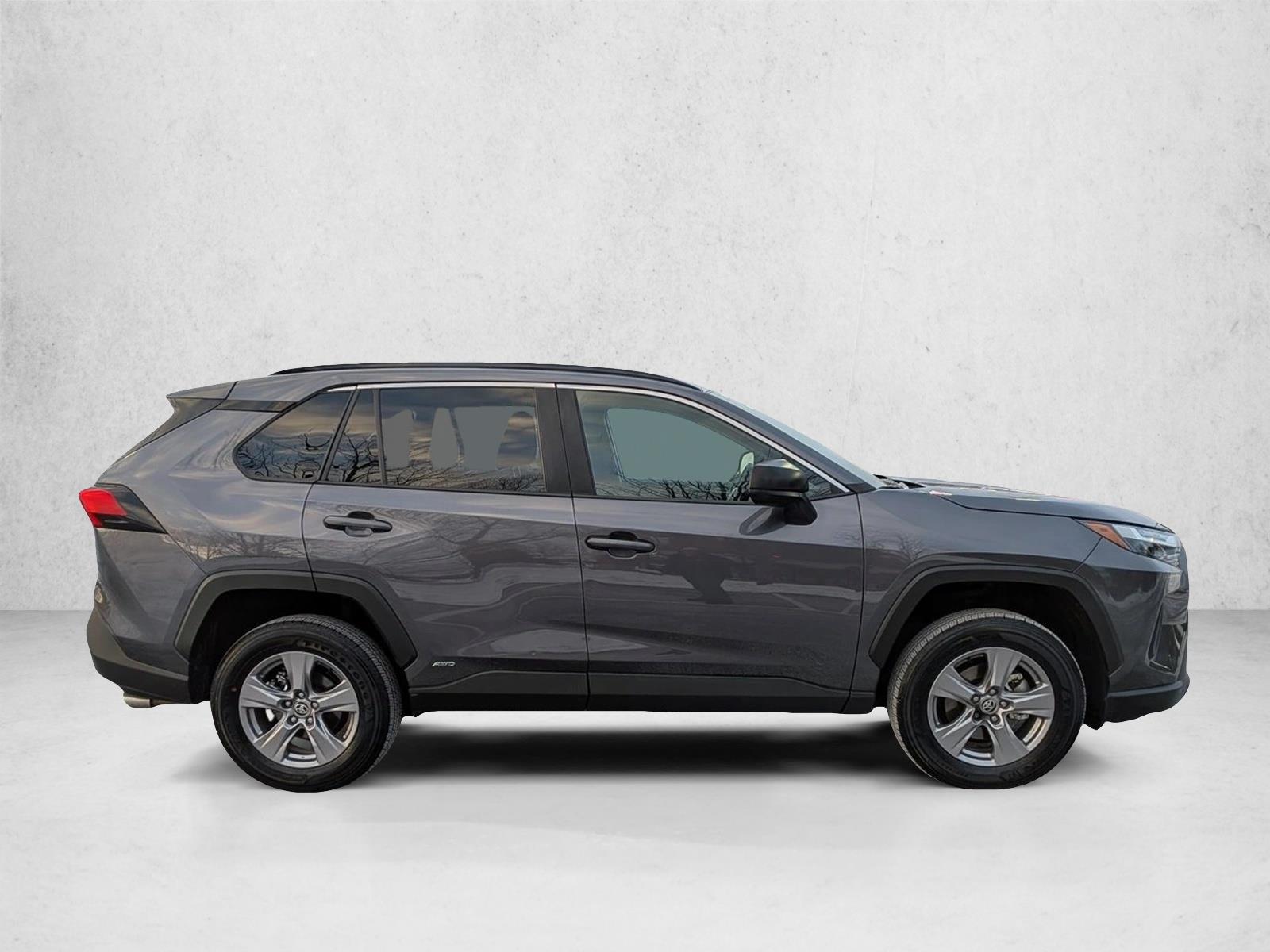 2025 TOYOTA RAV4 - Image 4