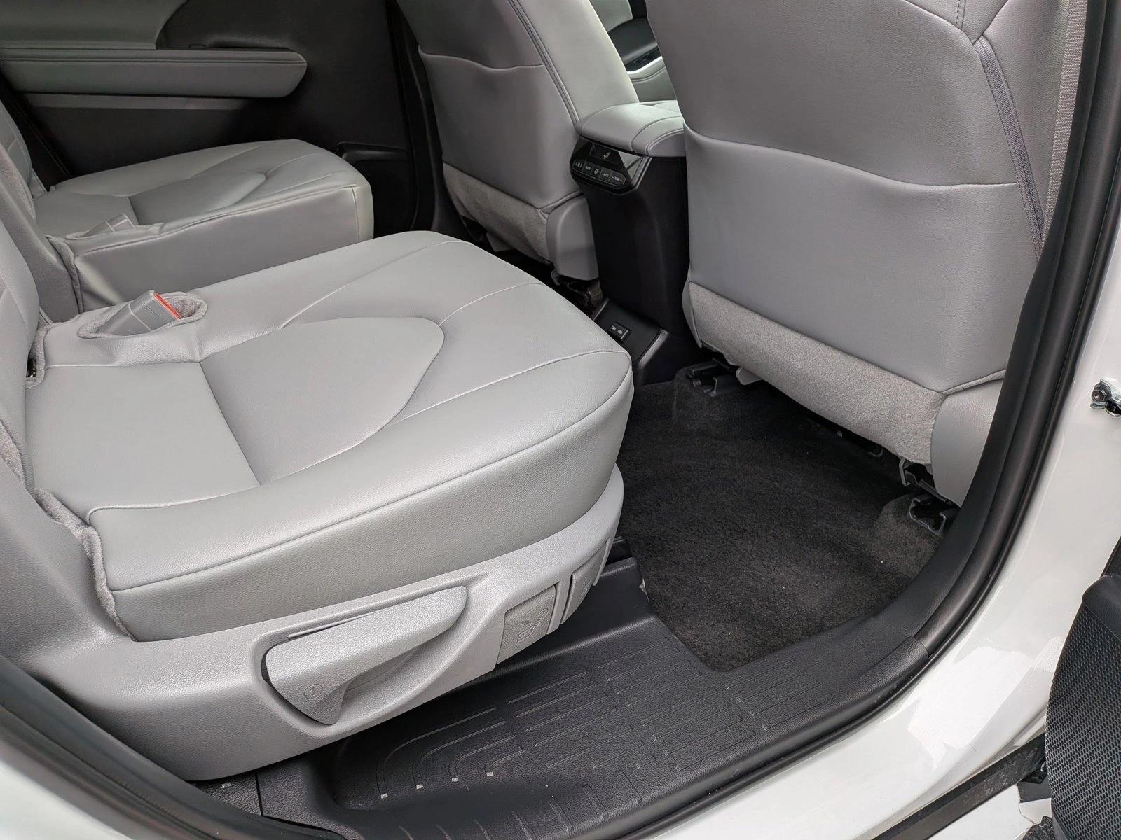 2026 TOYOTA HIGHLANDER - Image 18