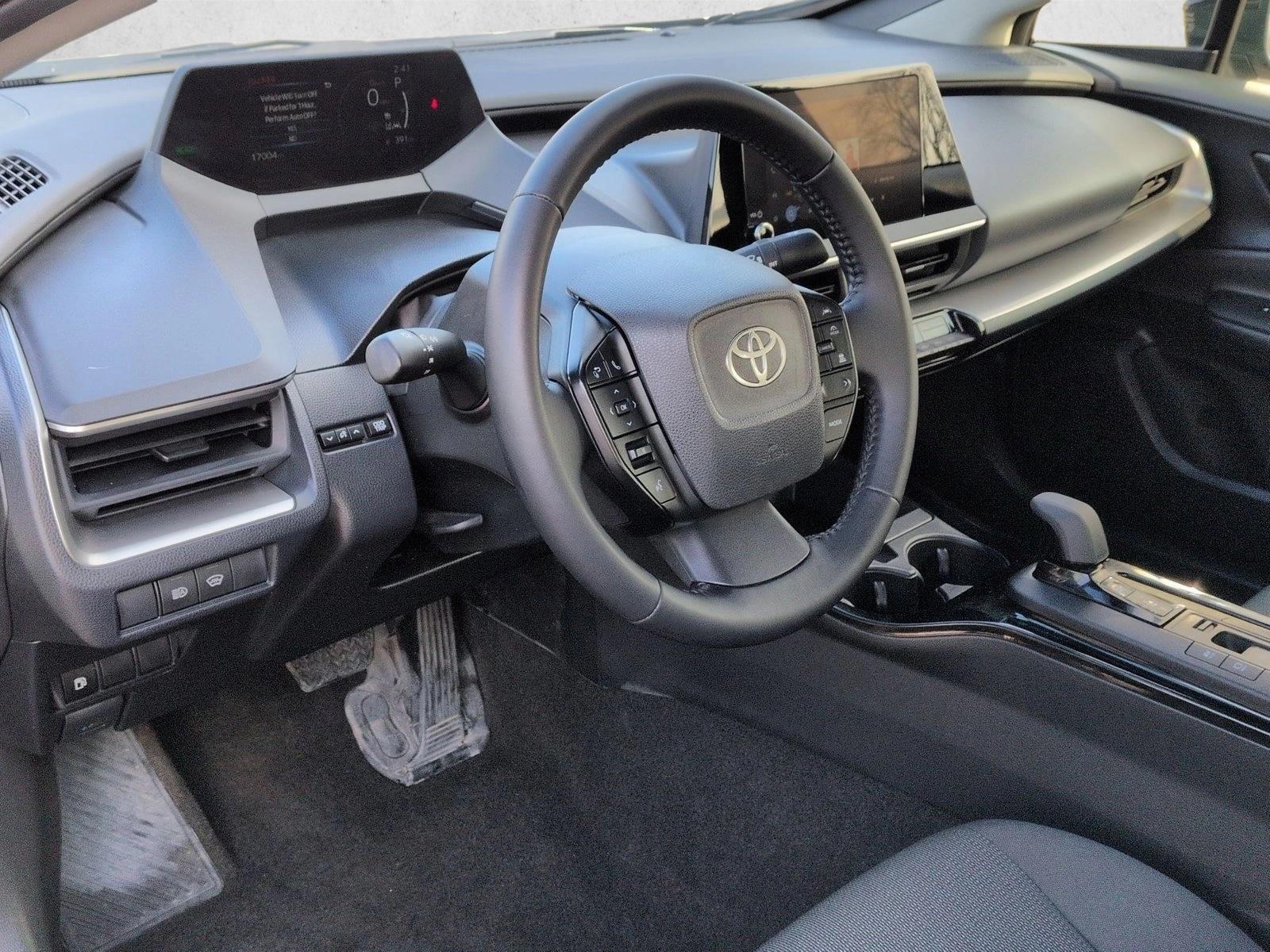 2025 TOYOTA PRIUS - Image 10