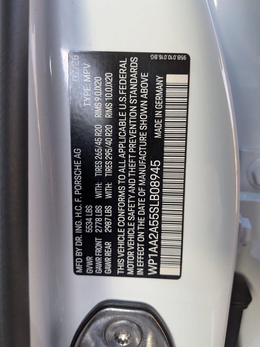 2025 PORSCHE MACAN - Image 27