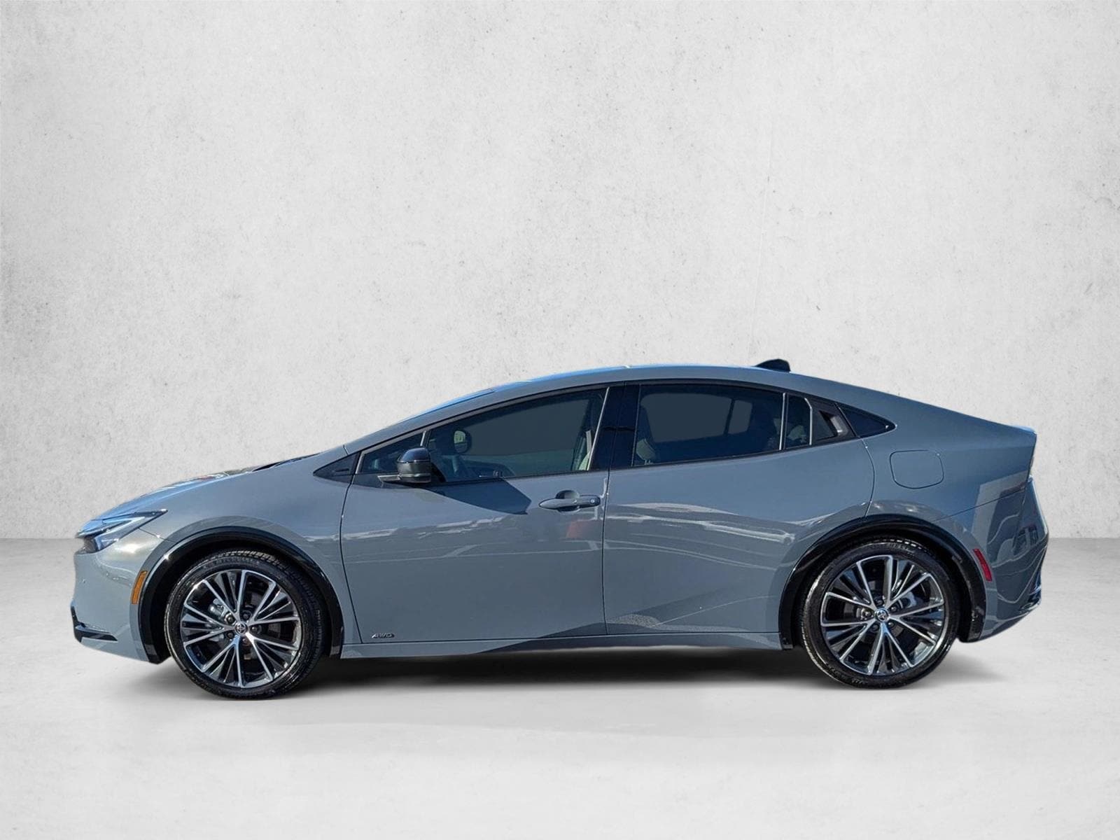 2025 TOYOTA PRIUS - Image 9