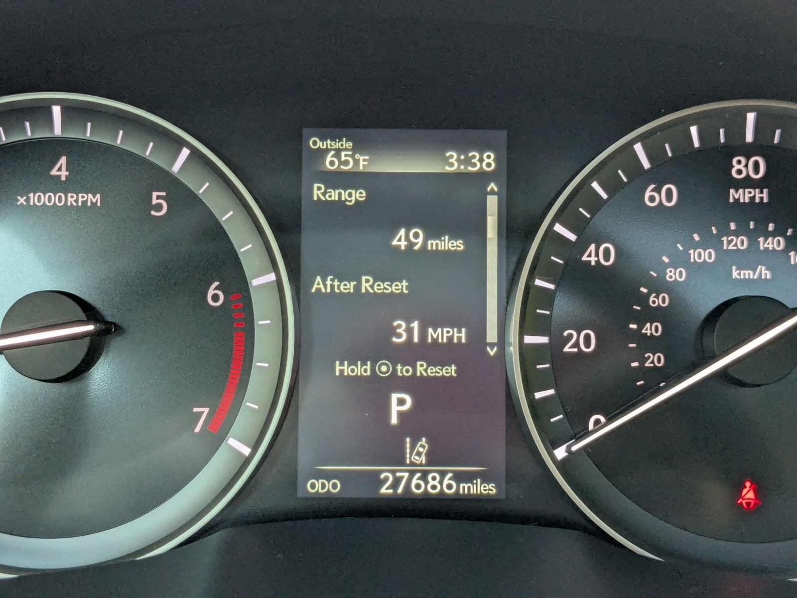 2017 LEXUS ES - Image 11