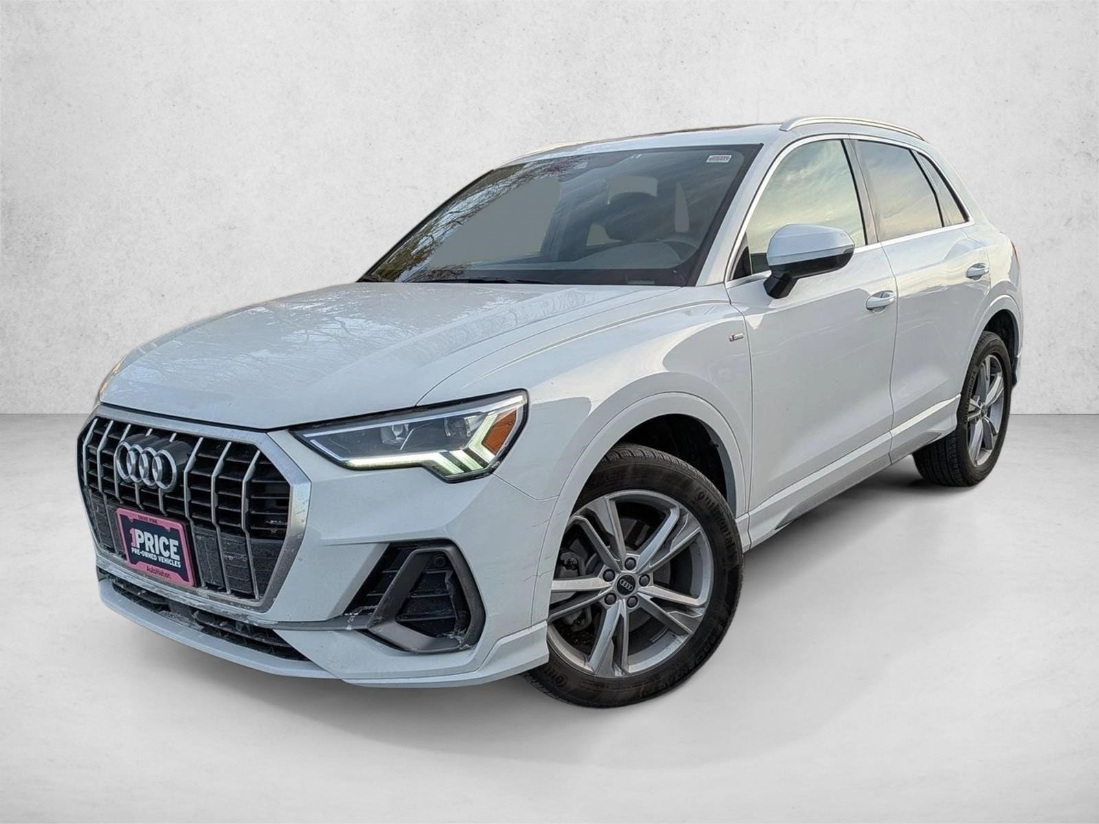 2021 AUDI Q3 - Image 1